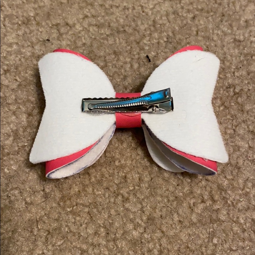Homemade Bow✨ - Picture 2 of 2
